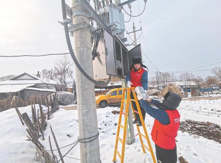 吉林樺甸：村民新建木耳栽培基地 快速架線滿足用電需求