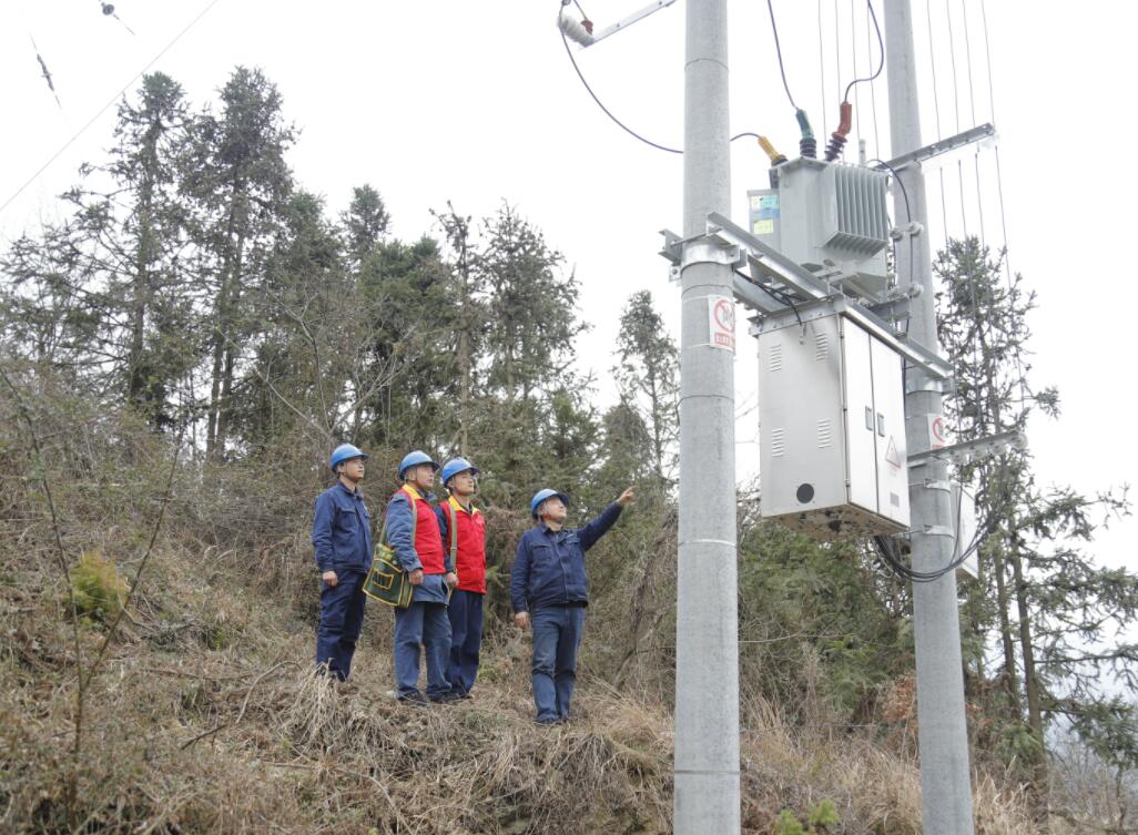 國網(wǎng)嵐皋縣供電公司：春耕備耕正當時 供電服務下田間